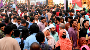 ঢাকায় বেকার বেশি, আয়ু কমছে, জনসংখ্যা কেন বাড়ছে
