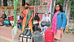 ক্লাস-পরীক্ষা বন্ধ, শিক্ষার্থী ও অভিভাবক অনিশ্চয়তায়