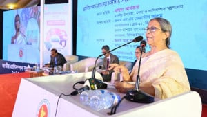 খাদ্যে স্বয়ংসম্পূর্ণতা অর্জনে কাজ করছে সরকার: উপদেষ্টা ফরিদা