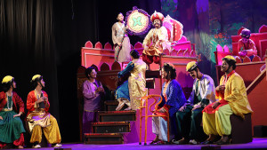 ‘হীরক রাজার দেশে’র অনবদ্য পরিবেশনা
