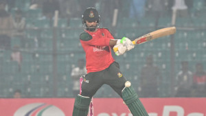 আয়ারল্যান্ডের বিপক্ষে চেজ না করলে কার বিরুদ্ধে করবো, প্রশ্ন হৃদয়ের  