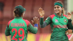 মেয়ে মানুষের ‘গুড টাচ-ব্যাড টাচ’ বুঝতে পারার কথা: রুমানা 