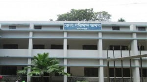 প্রশাসক ও প্রধান নির্বাহীর মতানৈক্য ৭৮২ প্রকল্পের ভবিষ্যৎ অনিশ্চিত