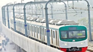 মেট্রোরেল ১৫ মিনিট বন্ধ ছিল