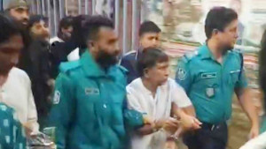 ওয়ার্কার্স পার্টির অফিসে হামলা-ভাঙচুরের প্রতিবাদ ও অফিস সহকারী মনিরের মুক্তি দাবি