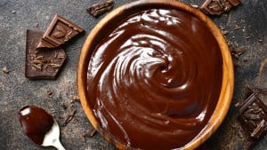 বাড়িতেই বানান স্বাস্থ্যকর চকোলেট