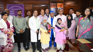 মাইলস্টোন দুর্ঘটনা: সাড়ে তিন মাস চিকিৎসা শেষে বাড়ি ফিরল যমজ দুই শিশু