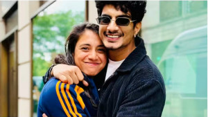 বিয়ে স্থগিতের মাঝেই ভাইরাল মেসেজ, প্রতারিত ক্রিকেটার স্মৃতি?