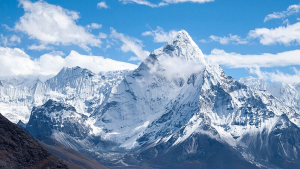 নেপালে হিমালয়ের তুষার ধসে সাত আরোহী নিহত