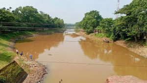 ভারতীয় অংশে দেওয়া বিষে বিপর্যস্ত জুড়ী-হাকালুকি