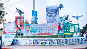 পরিচ্ছন্ন শহর গড়ার কারিগরদের প্রচারে ম্লান নগরীর সৌন্দর্য