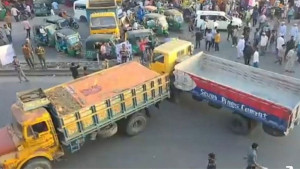 মহড়া দিয়ে মনোনয়ন বদলের দাবি