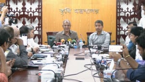 আমন ধানে বাম্পার ফলনের আশা কৃষি উপদেষ্টার