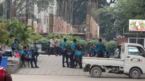 কেআইবিতে কড়া নিরাপত্তা, আতঙ্কে কর্মকর্তা-কর্মচারীরা