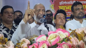 বিএনপিকে ধ্বংস করতে গিয়ে নিজেই নিশ্চিহ্ন হয়ে যাচ্ছে আ.লীগ: মঈন খান
