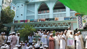 ময়মনসিংহে মাদ্রাসায় দুই পক্ষের মারামারি, ডিসির প্রত্যাহার দাবি