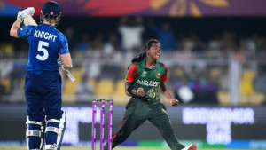 আম্পায়ারের বিতর্কিত সিদ্ধান্তে স্বপ্নভঙ্গ জ্যোতিদের 