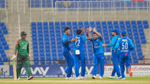 এবার একশ’ হলো না বাংলাদেশের, হারল বিশাল রানে