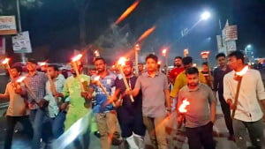 তিস্তা নদী রক্ষা আন্দোলনের সঙ্গে সংহতি, বেরোবিতে মশাল মিছিল