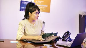 কর্মজীবী নারীর বহুমুখী সংগ্রাম