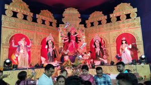 শাঁখারীবাজারের দুর্গোৎসবের রাত