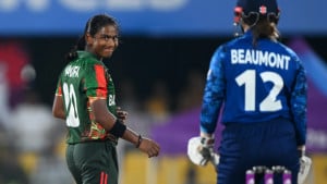 আমি বড় হওয়ার স্বপ্ন দেখি