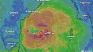 সাগরে ঘূর্ণিঝড় ‘মোন্থা’, ২ নম্বর সংকেত
