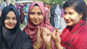 ৫ ঘণ্টায় ভোট পড়েছে ৬০ শতাংশ: প্রধান রিটার্নিং কর্মকর্তা