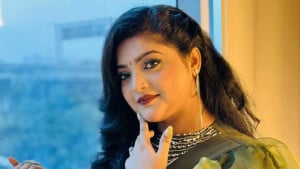 শ্রোতাদের কথা ভেবেই ভিন্ন ভিন্ন ঘরানার গান গাইছি: সালমা
