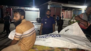 মদের নামে স্পিরিট খেয়ে ছয়জনের মৃত্যু, গোপনে চারজনের দাফন