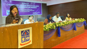 নারীর রাজনৈতিক অংশগ্রহণে বড় বাধা সাইবার বুলিং