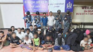 টেকনাফে পাহাড়ে আটকে রাখা নারী-শিশুসহ ৩৯ জনকে উদ্ধার