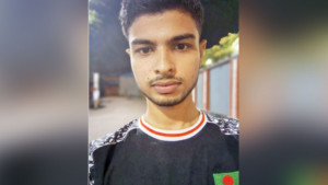 বন্ধুকে আমলকী খাইয়ে সাড়ে ৪ লাখ টাকা লুট