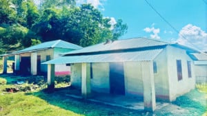 এক-তৃতীয়াংশ ঘরে তালা সন্ধ্যায় মাদকের আসর