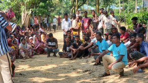 ব্যবস্থাপকের বাংলোয় হামলা চা বাগান বন্ধ, উদ্বিগ্ন শ্রমিকরা