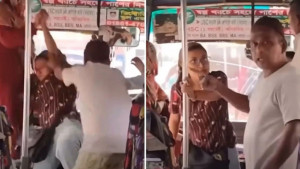 বাসে নারীকে হেনস্তা করা সেই হেলপার গ্রেপ্তার 