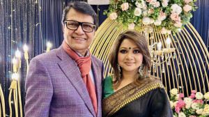বাবার নামে ভুয়া আইডি, সতর্ক করলেন আঁখি আলমগীর