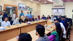 প্রথম কার্যনির্বাহী সভায় সিনেটে ডাকসুর ৫ ছাত্র প্রতিনিধি মনোনয়ন