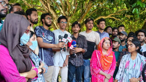 বাকৃবি উপাচার্যকে প্রকাশ্যে ক্ষমা চাওয়াসহ শিক্ষার্থীদের ৬ দাবি