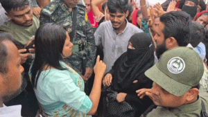 কক্সবাজারে জলবায়ু উদ্বাস্তুদের তালিকা করতে গিয়ে বাঁধার মুখে প্রশাসন 