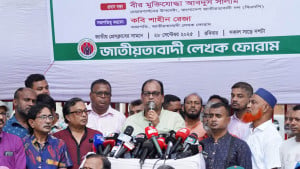 নির্বাচন ঠেকাতে যারা নতুন নাটক করছে, তারা বোকার স্বর্গে বাস করছে: দুদু