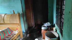 চুলা জ্বালাতেই বিস্ফোরণ, একই পরিবারের ৫ জন দগ্ধ 
