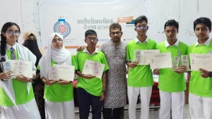 ঝালকাঠিতে দিনব্যাপী বিতর্কে চ্যাম্পিয়ন সরকারি বালক উচ্চ বিদ্যালয়