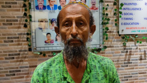 ৪৭ বছর এফডিসিতে কাটিয়ে গ্রামে ফিরছেন খোরশেদ