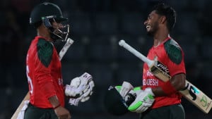 শেষ ম্যাচে শুরুতে ব্যাটিংয়ের প্রশ্নে লিটন বললেন, ‘দেখা যাক’ 