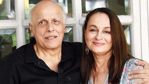 মহেশ ভাটকে বিয়ের পর কেন হতাশায় ডুবে গিয়েছিলেন সোনি