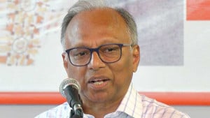 শেখ হাসিনার বিরুদ্ধে সাক্ষ্য দিতে ট্রাইব্যুনালে মাহমুদুর রহমান