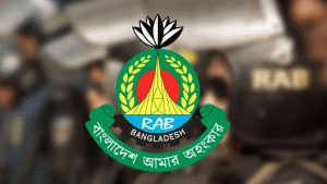 পৃথকস্থানে পাকিস্তানি রিভলবার ও চারটি গ্রেনেডসহ গ্রেপ্তার ১
