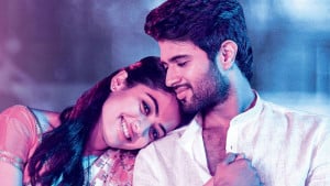 আঙুলে নতুন আংটি ঘিরে ফের চর্চায় রাশমিকা-বিজয়
