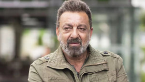 ভক্তের উপহার ২০০ কোটির সম্পত্তি কেন ফেরত দিয়েছেন সঞ্জয় দত্ত